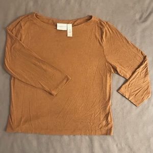 Tan mid-sleeve shirt